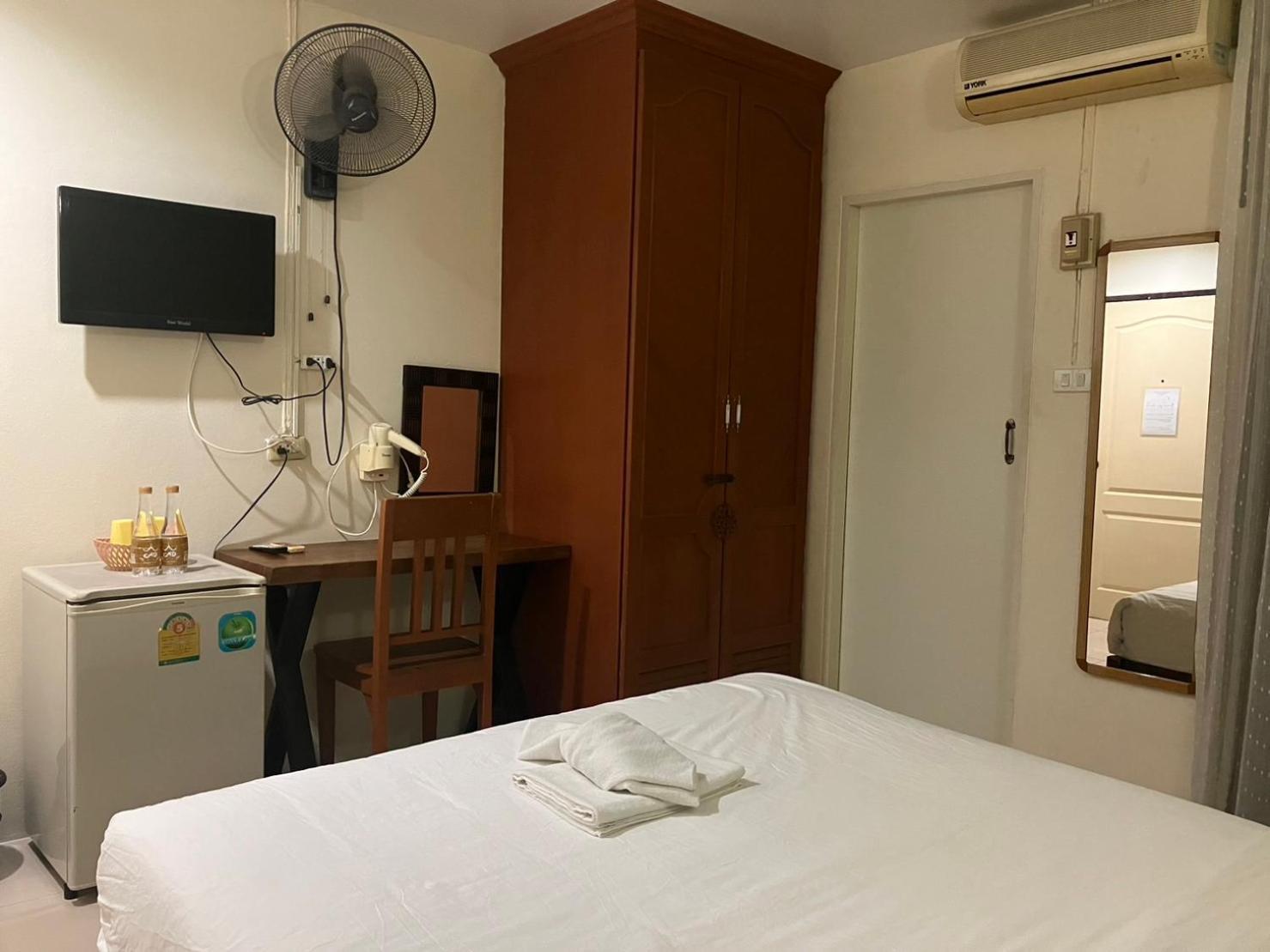 Md House Hotel Chiang Mai Buitenkant foto