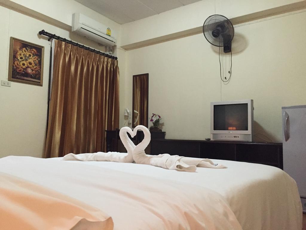 Md House Hotel Chiang Mai Kamer foto