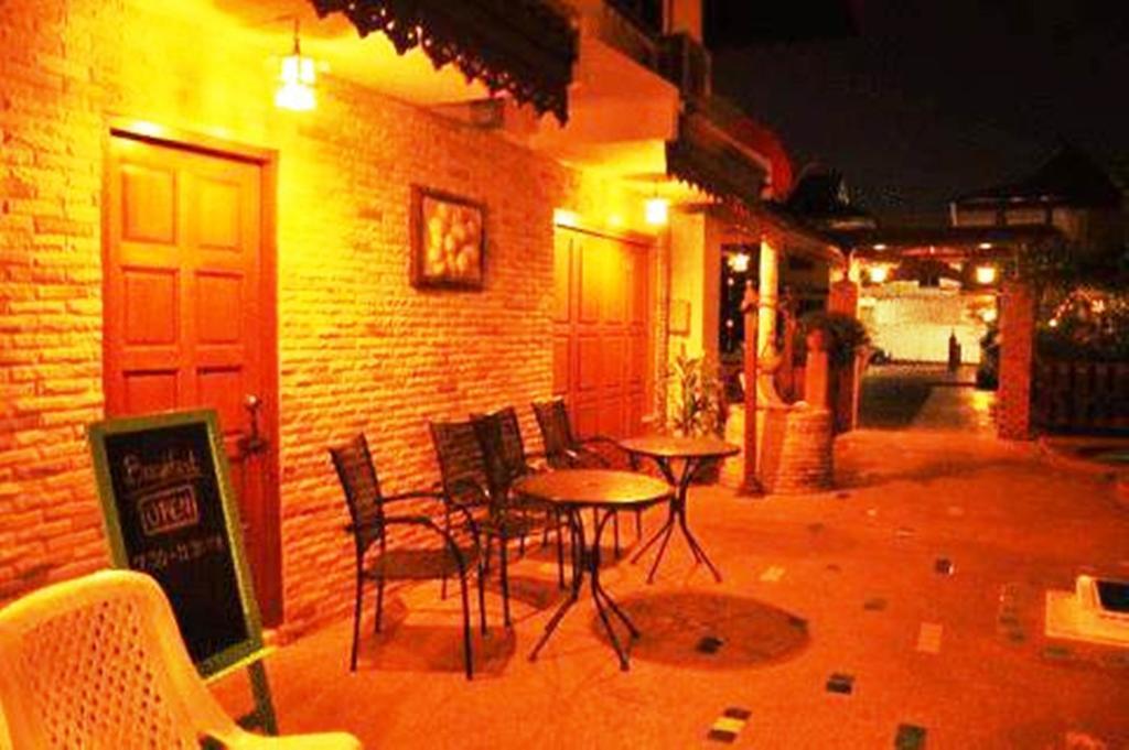 Md House Hotel Chiang Mai Buitenkant foto